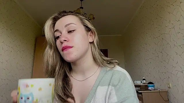 Snapshot of SpringSummers chatting on 6, 5, 2026 SpringSummers online show from 6, 5, 2026
