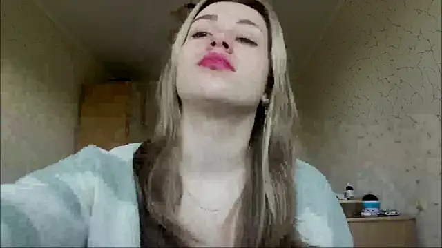 Snapshot of SpringSummers chatting on 15, 5, 2026 SpringSummers online show from 15, 5, 2026