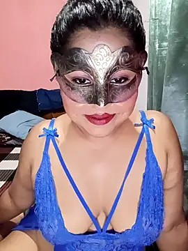 Maskedcurves online show from 27, 7, 2026