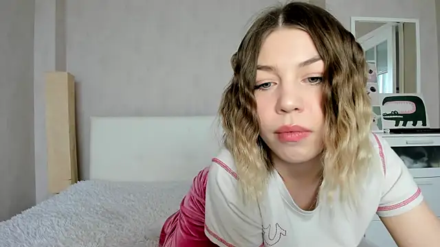 Snapshot of uma_like chatting on 28, 4, 2026 uma like online show from 28, 4, 2026