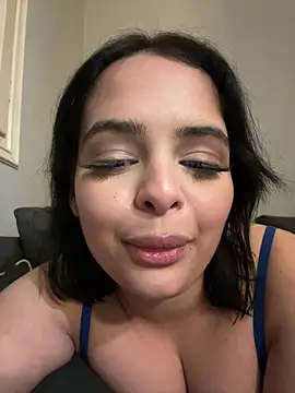 MiaKittyx0 online show from 23, 4, 2026