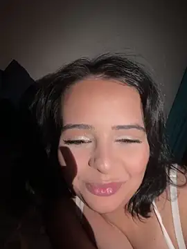 MiaKittyx0 online show from 23, 4, 2026