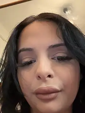 MiaKittyx0 online show from 27, 7, 2026