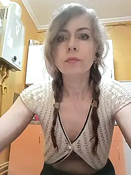 Snapshot of TaynaSecret chatting on 13, 5, 2026 TaynaSecret online show from 13, 5, 2026