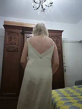 MatureElegantWidow online show from 27, 6, 2026