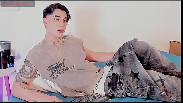 Snapshot of Thiago_angel chatting on 3, 5, 2026 Thiago angel online show from 3, 5, 2026