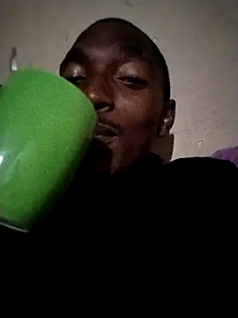 Snapshot of alphamale25 chatting on 21, 4, 2026 alphamale25 online show from 21, 4, 2026