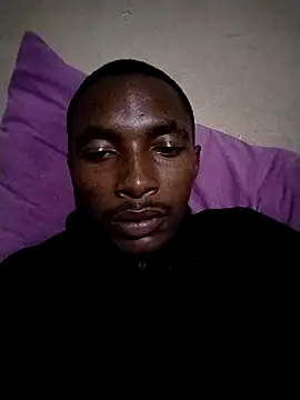 Snapshot of alphamale25 chatting on 23, 4, 2026 alphamale25 online show from 23, 4, 2026