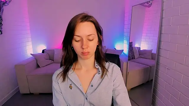Snapshot of MeganClapp chatting on 15, 4, 2026 MeganClapp online show from 15, 4, 2026