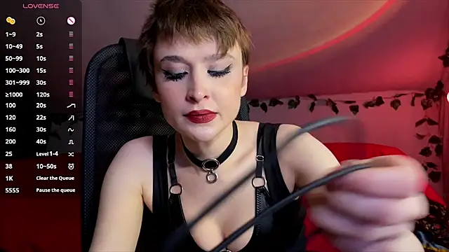 Snapshot of RebeNoir chatting on 28, 4, 2026 RebeNoir online show from 28, 4, 2026