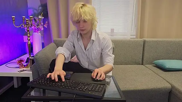 JameMilann online show from 29, 4, 2026