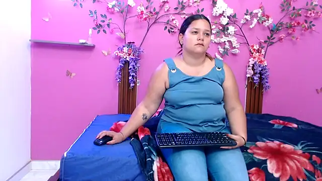 Snapshot of starfishanal21 chatting on 1, 6, 2026 starfishanal21 online show from 1, 6, 2026
