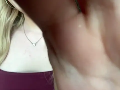 Snapshot of kirtova_ chatting on 5, 5, 2026 kirtova online show from 5, 5, 2026