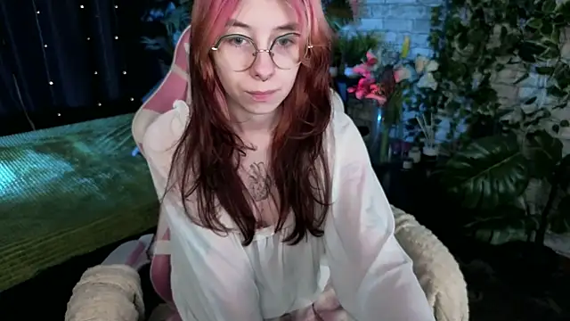 Snapshot of Alice_Nyx chatting on 6, 7, 2026 Alice Nyx online show from 6, 7, 2026