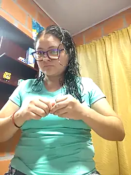 Dark Cherry20 online show from 8, 4, 2026