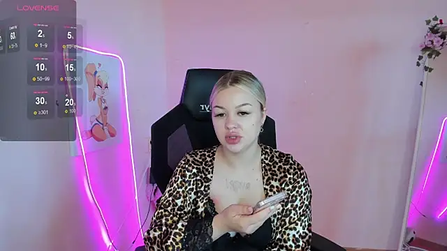 AmeliePeach online show from 19, 6, 2026