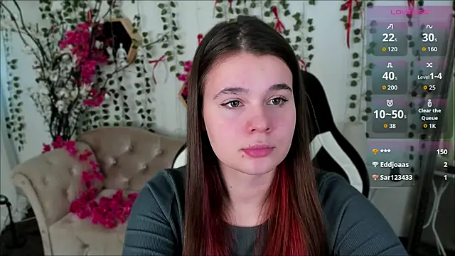 Snapshot of Kacey_Love chatting on 11, 4, 2026 Kacey Love online show from 11, 4, 2026