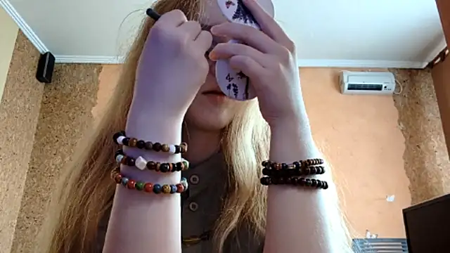 KateVibe 01 online show from 30, 4, 2026