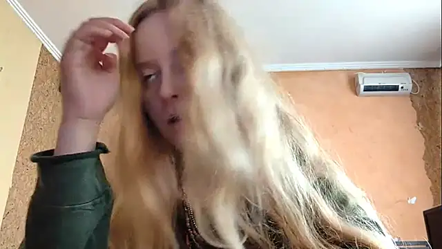 Snapshot of KateVibe_01 chatting on 5, 7, 2026 KateVibe 01 online show from 5, 7, 2026
