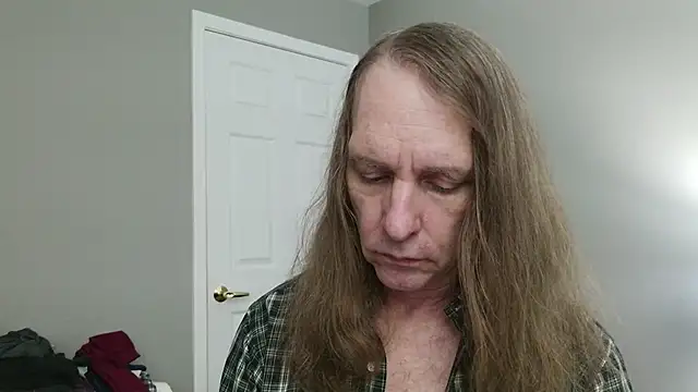 Magnus Luv online show from 13, 7, 2026