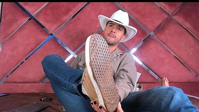 Snapshot of RodrigoColby2 chatting on 6, 7, 2026 RodrigoColby2 online show from 6, 7, 2026