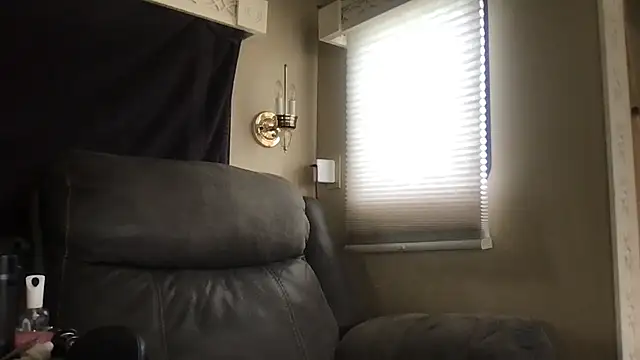 Snapshot of GypsiiCornel chatting on 26, 4, 2026 GypsiiCornel online show from 26, 4, 2026