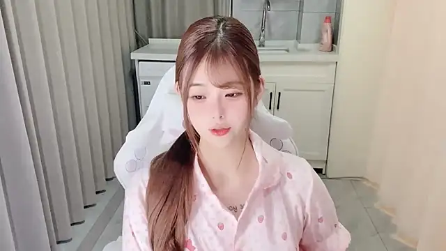 xiaoyugan cute online show from 18, 6, 2026