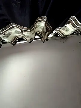 Simisingh1 online show from 18, 4, 2026