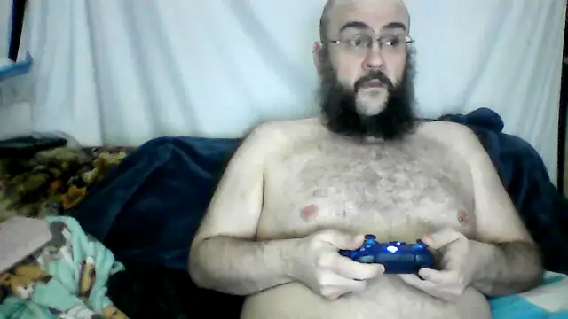 Snapshot of BriTheTopBear chatting on 28, 4, 2026 BriTheTopBear online show from 28, 4, 2026