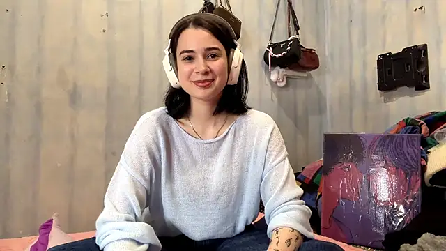 LanoraBilecki online show from 9, 4, 2026