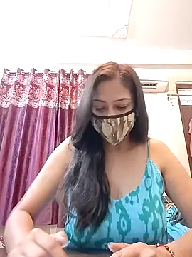 Snapshot of Aliyaa_bhat chatting on 17, 4, 2026 Aliyaa bhat online show from 17, 4, 2026