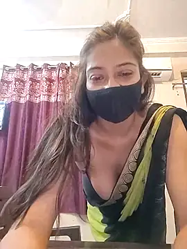 Snapshot of Aliyaa_bhat chatting on 9, 5, 2026 Aliyaa bhat online show from 9, 5, 2026