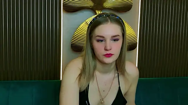 Molly Voses online show from 24, 4, 2026