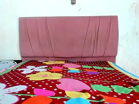 Snapshot of Junior_bebe chatting on 9, 4, 2026 Junior bebe online show from 9, 4, 2026