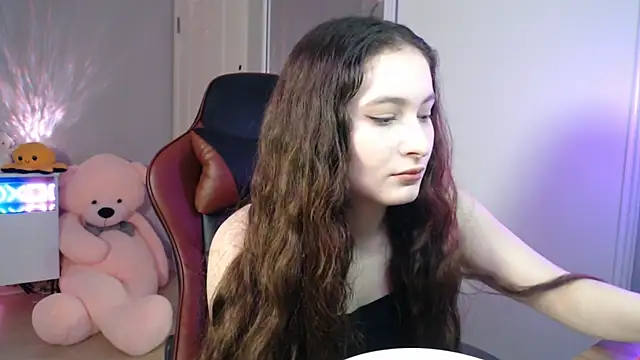 Snapshot of solitudebby chatting on 8, 5, 2026 solitudebby online show from 8, 5, 2026