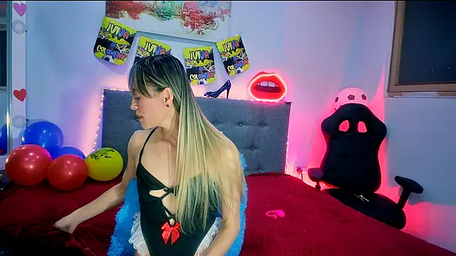Snapshot of Lorena_sweet33 chatting on 15, 7, 2026 Lorena sweet33 online show from 15, 7, 2026