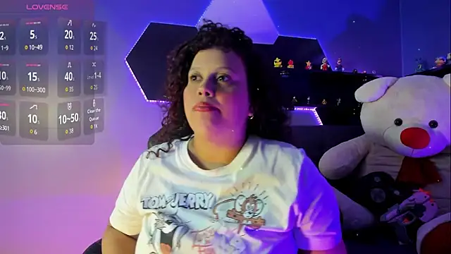 Zara Holly  online show from 1, 5, 2026