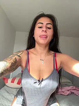 lunasex06 online show from 15, 5, 2026