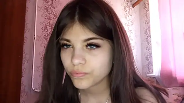 Snapshot of Mialikesun chatting on 6, 5, 2026 Mialikesun online show from 6, 5, 2026