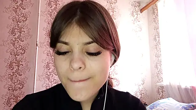 Snapshot of Mialikesun chatting on 13, 5, 2026 Mialikesun online show from 13, 5, 2026