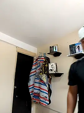 boysexy2207 online show from 24, 4, 2026