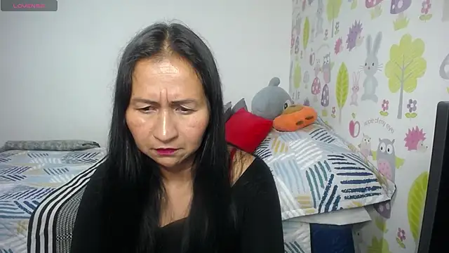 Tyna b online show from 14, 6, 2026