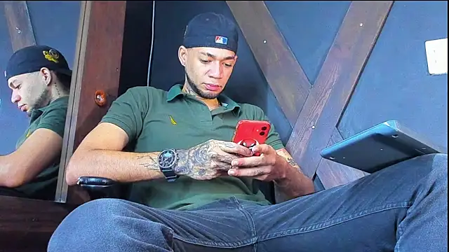 Snapshot of Daniel_huge22 chatting on 8, 5, 2026 Daniel huge22 online show from 8, 5, 2026
