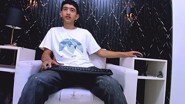 SmoothLatin  online show from 7, 4, 2026