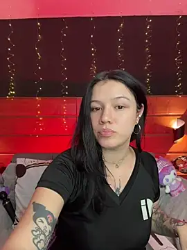 Snapshot of aria_bloomer chatting on 11, 4, 2026 aria bloomer online show from 11, 4, 2026