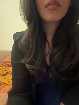 strip mili69 online show from 15, 4, 2026