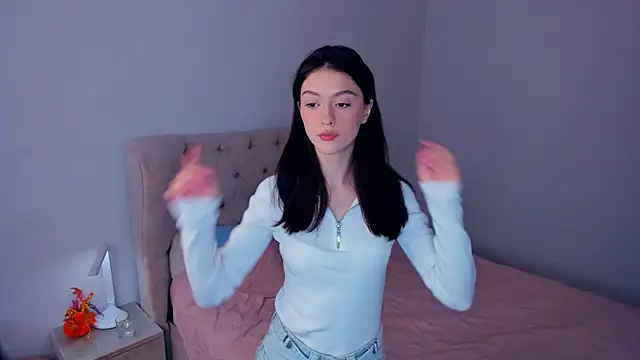 Snapshot of LibbieSchworm chatting on 12, 4, 2026 LibbieSchworm online show from 12, 4, 2026