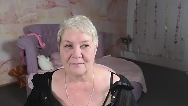 Snapshot of Poppy_Pulse chatting on 11, 6, 2026 Poppy Pulse online show from 11, 6, 2026