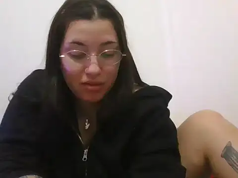 cherryxxox online show from 17, 4, 2026