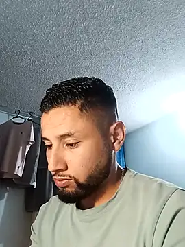 Snapshot of DiegoDass chatting on 8, 4, 2026 DiegoDass online show from 8, 4, 2026